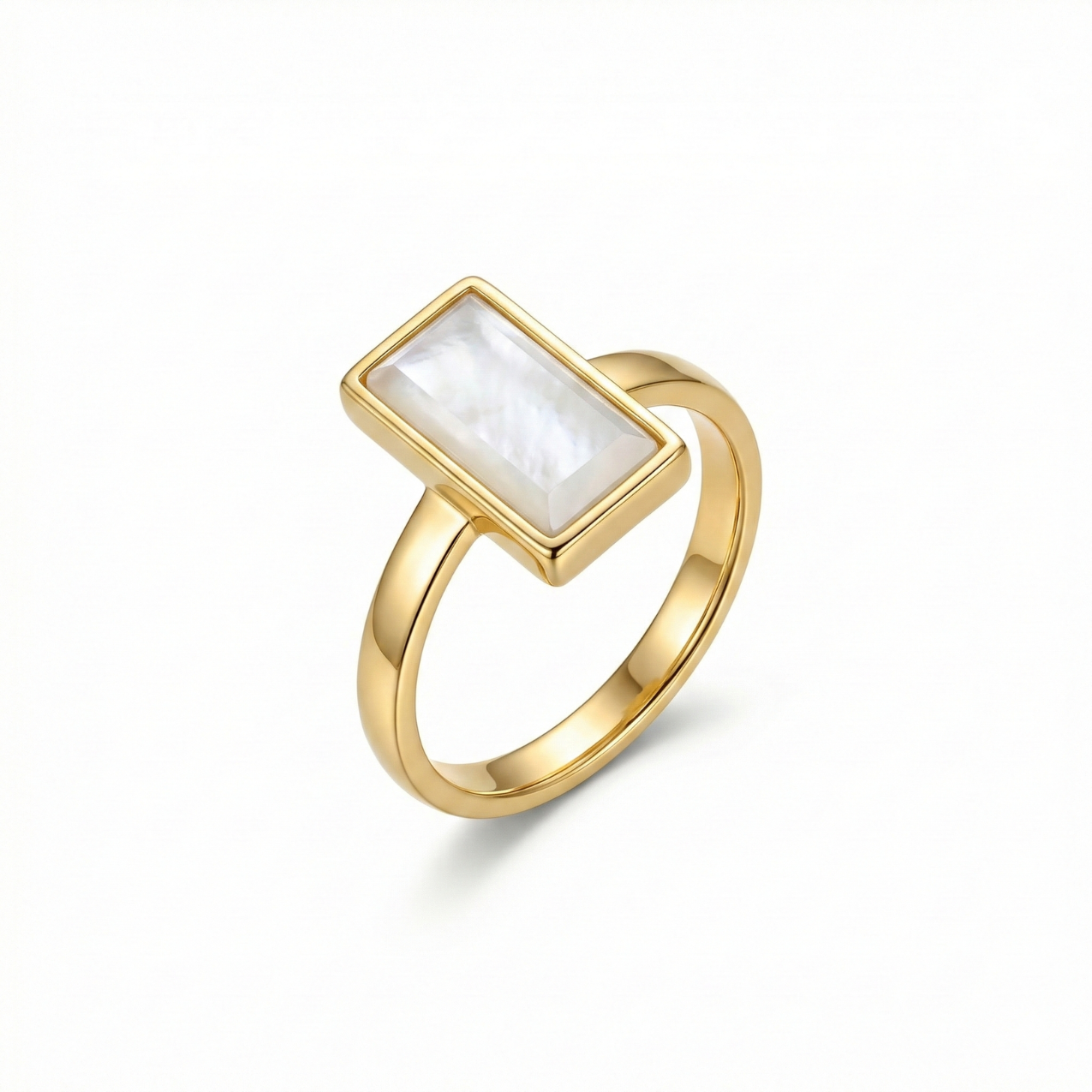 Anillo Rectangular con Gema Blanca Minimalista 100% Acero Bañado en Oro 18K