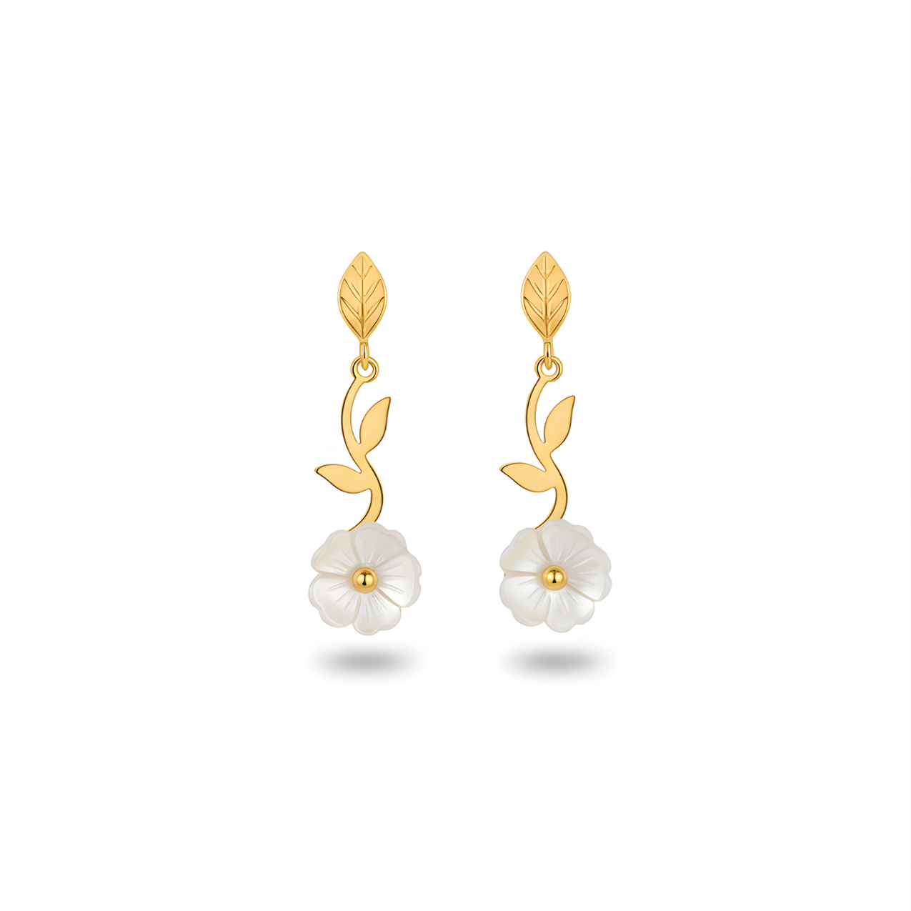 Pendientes Largos Colgantes Flor de Nácar y Hoja 100% Acero Bañado en Oro 18K