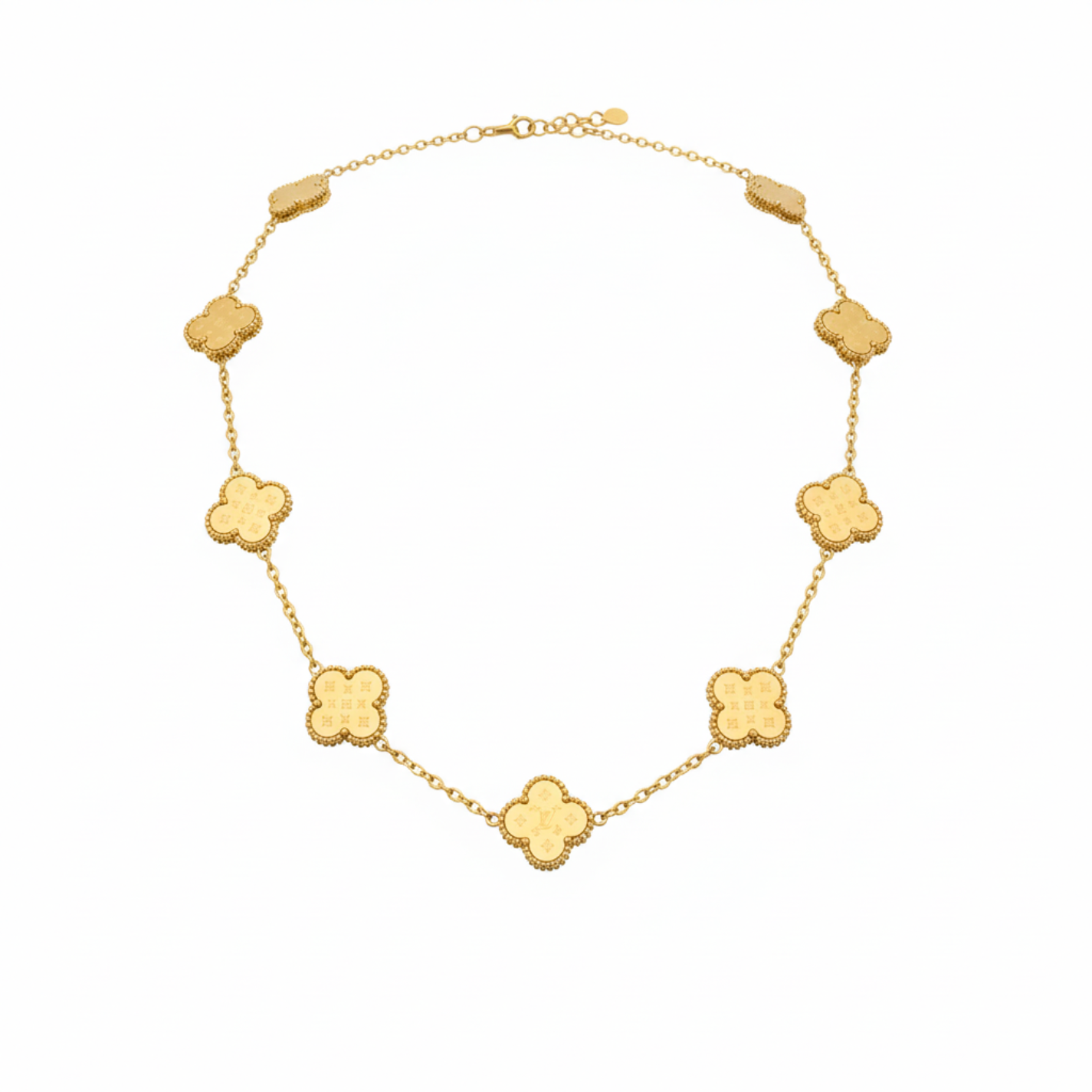 Collar de Trébol Dorados con Patrón Grabado 100% Acero Bañado en Oro 18K