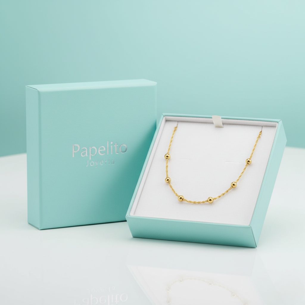 Collar de Acero Chapado en Oro 18K con Cadena Trenzada y Bolas Separadas