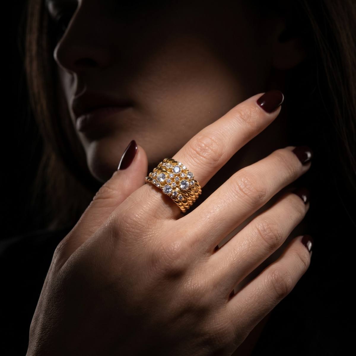 Anillo Éclat Majestueux de Silueta Trenzada