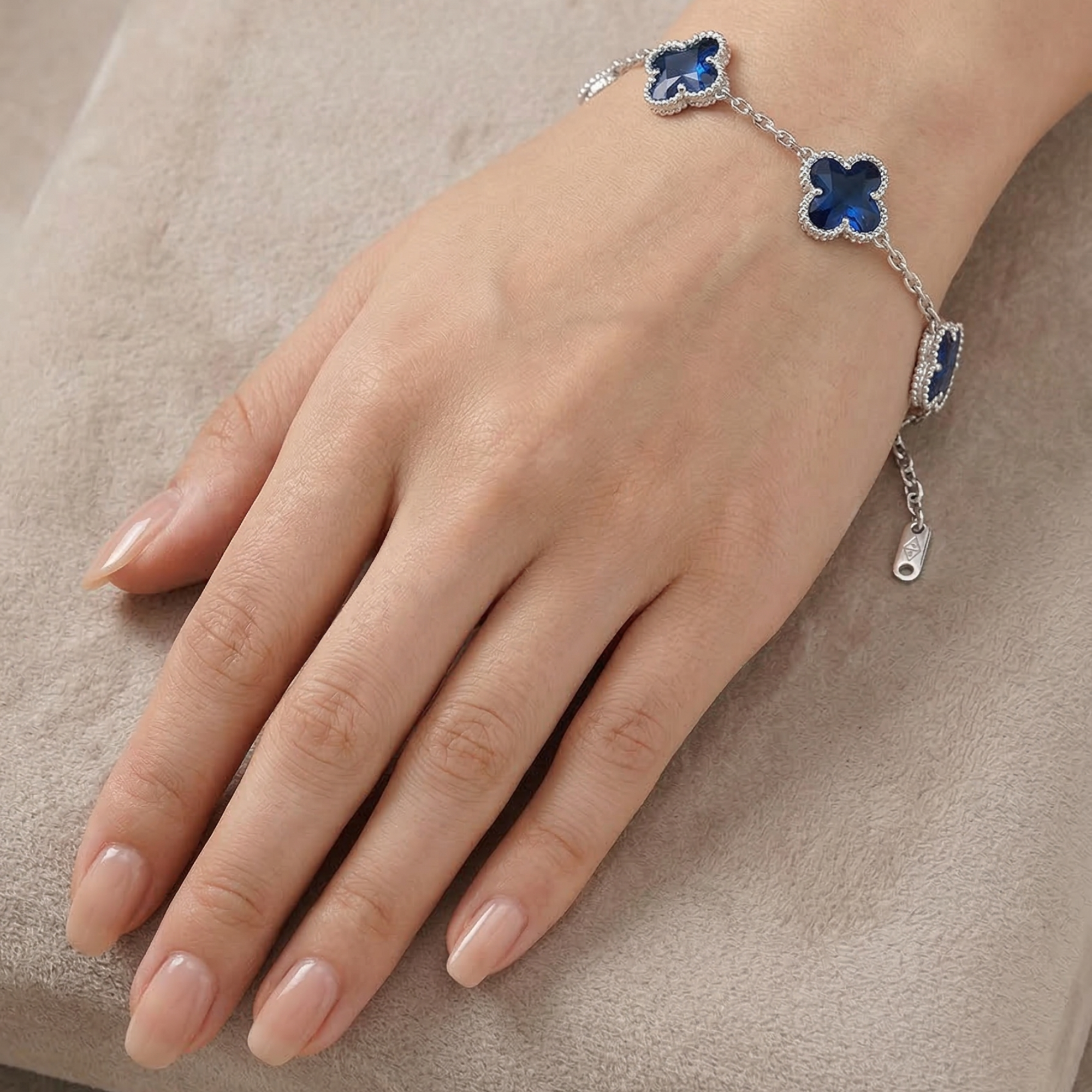 Pulsera de Trébol Azul Mármol Iridiscente 100% Acero Inoxidable Color Plata