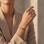 Pulsera Rígida Diseño de Clavo 100% Acero Bañado en Oro Rosa 18K
