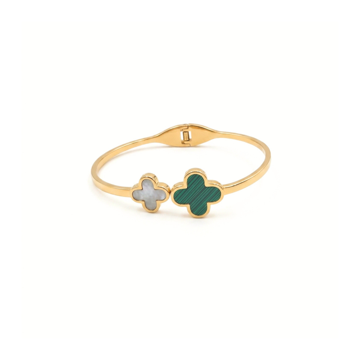 Pulsera Rígida con Trébol Blanco Nácar y Verde Malaquita 100% Acero Bañado en Oro 18K
