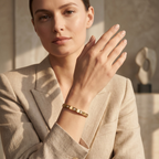 Pulsera Love de Acero Inoxidable Bañada en Oro de 18K (100%) - Diseño con Cristales