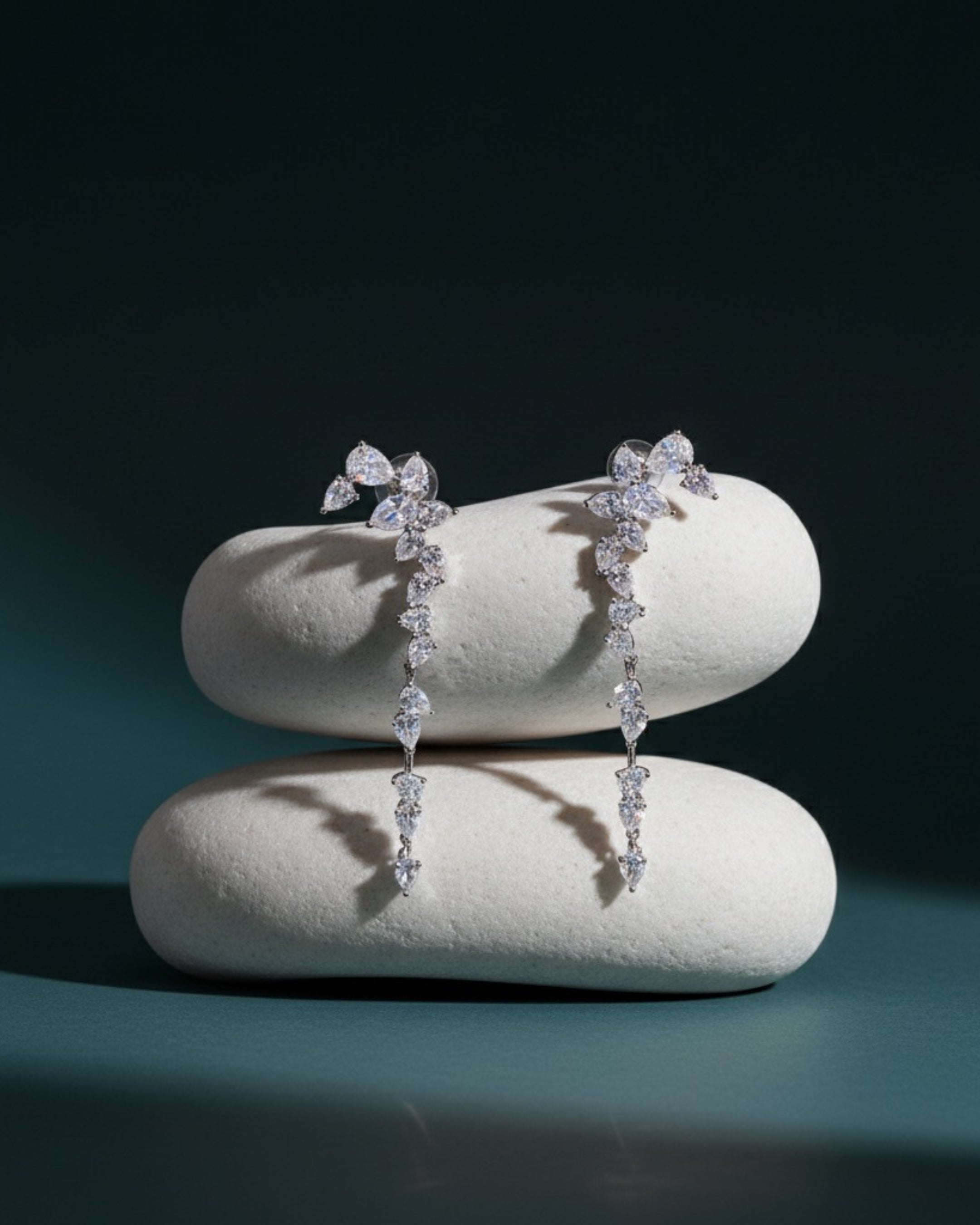PENDIENTES DUCKY