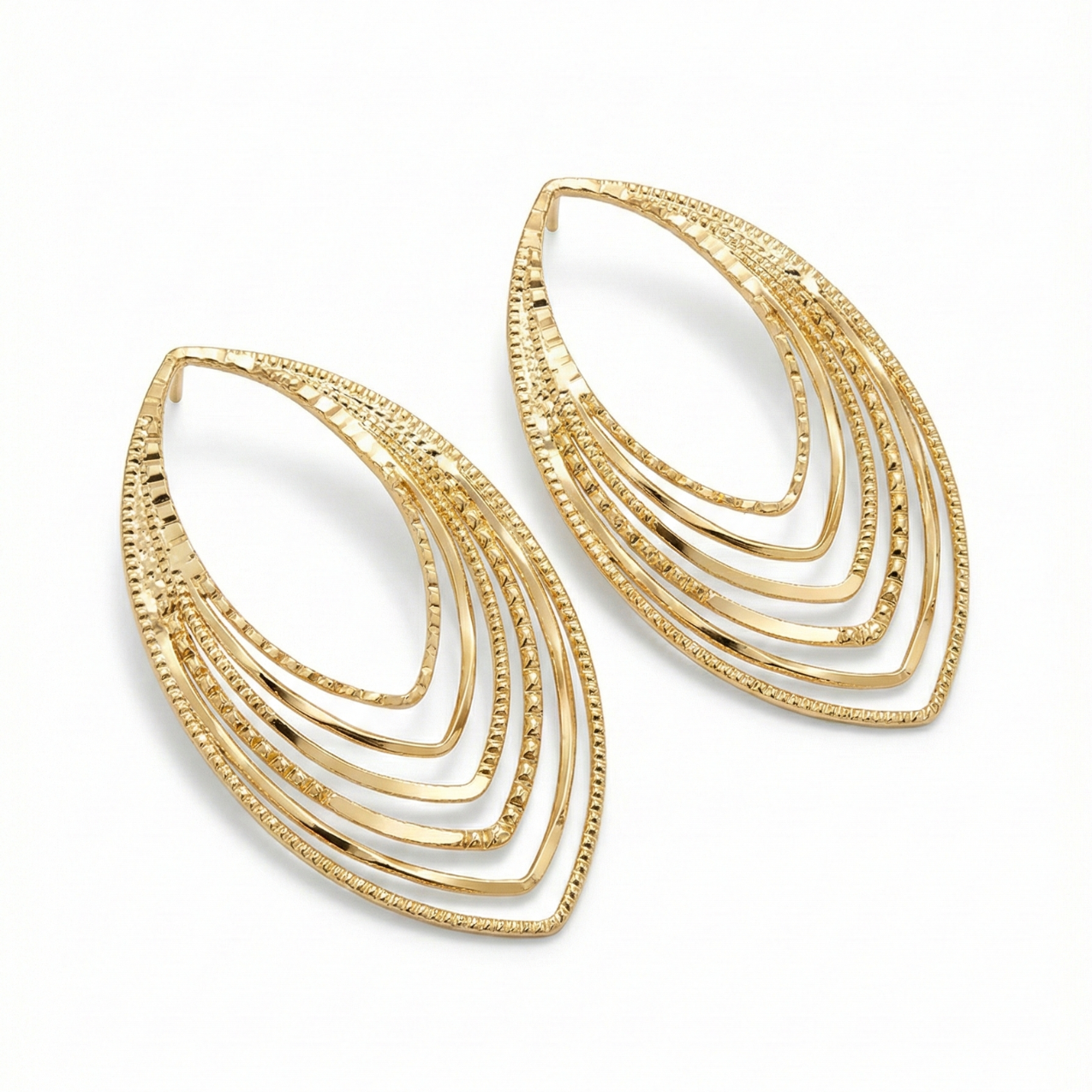 Pendientes de Gota Multinivel con Textura Diamantada – 100% Acero Bañado en Oro 18K