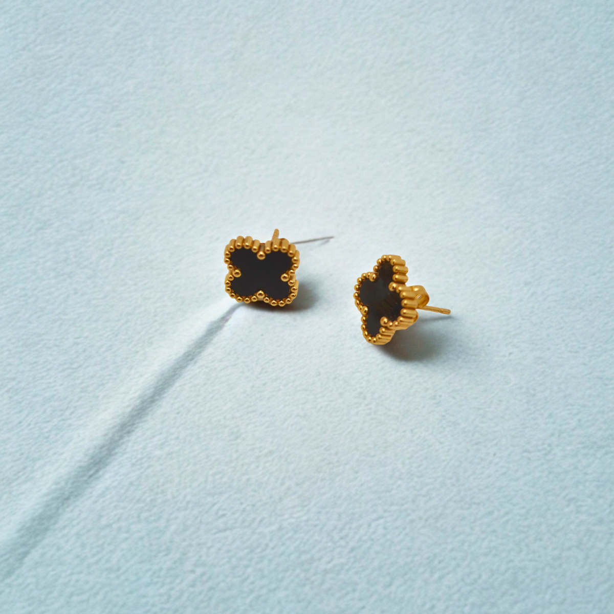 Conjunto de Joyería Trébol Negro 100% Acero Bañado en Oro 18K