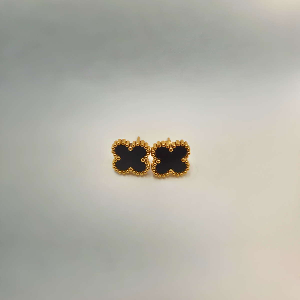 Conjunto de Joyería Trébol Negro 100% Acero Bañado en Oro 18K