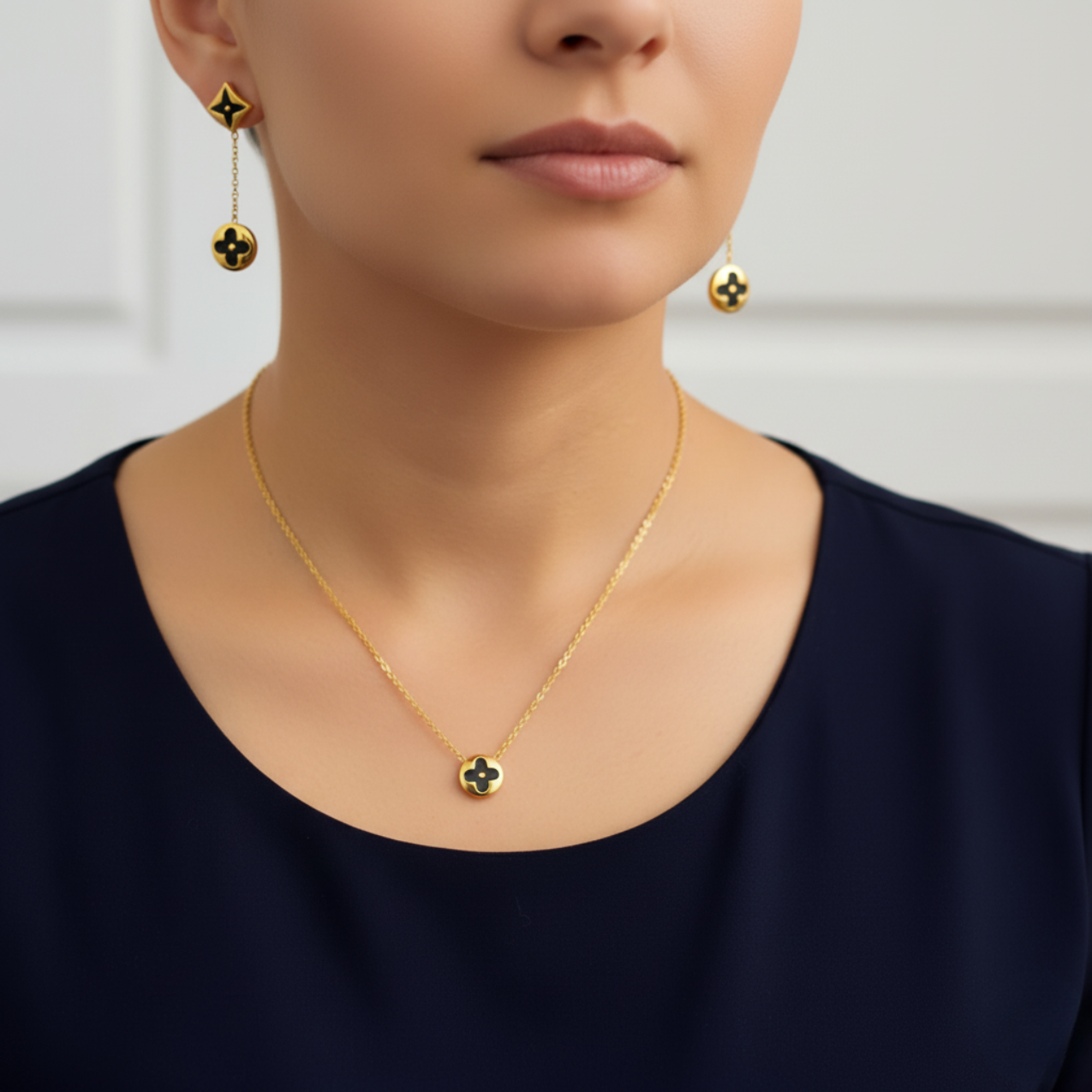 Conjunto Dark Charm Royale