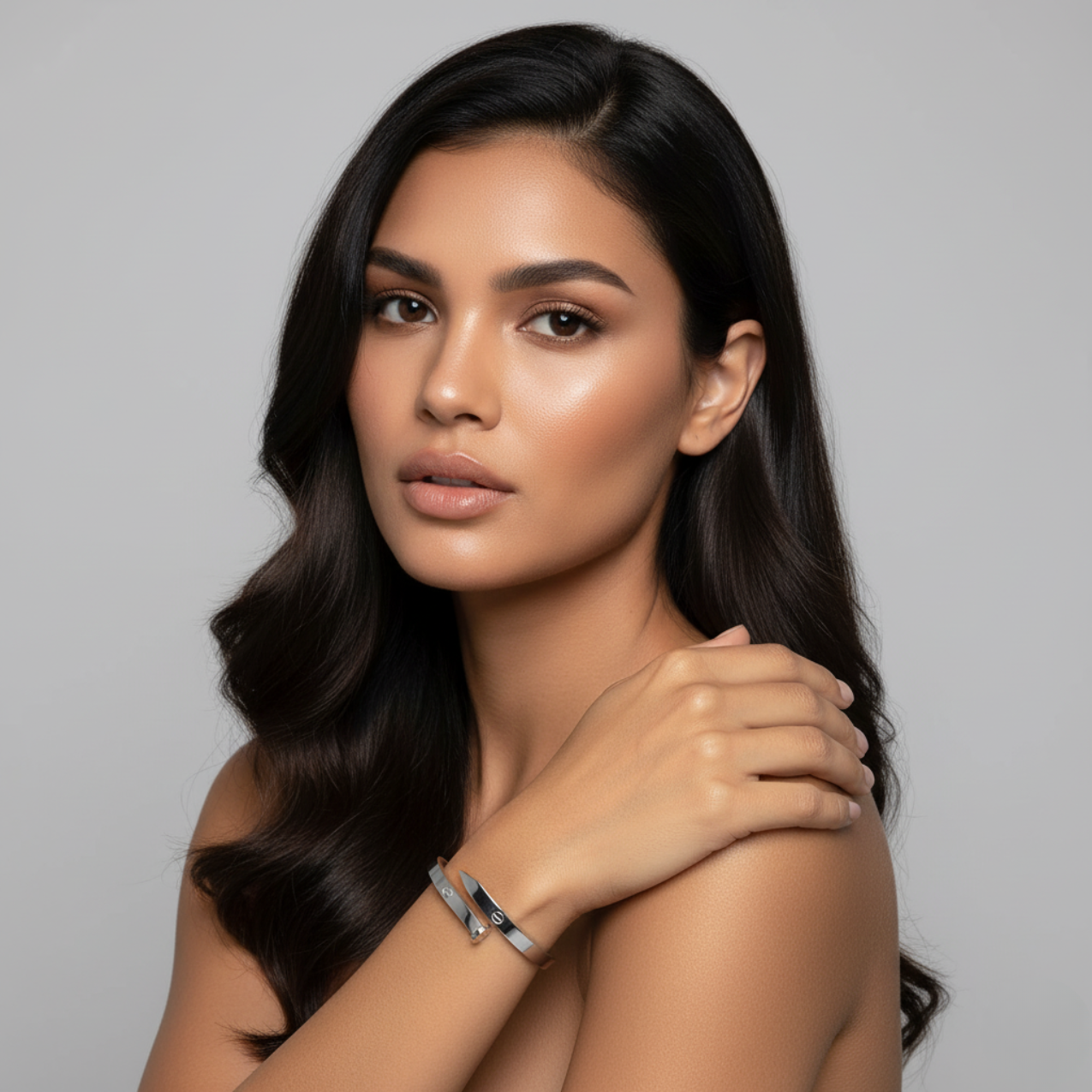 Conjunto de Joyería Círculo con Detalles de Tornillo y Circonitas 100% Acero Inoxidable Color Plata