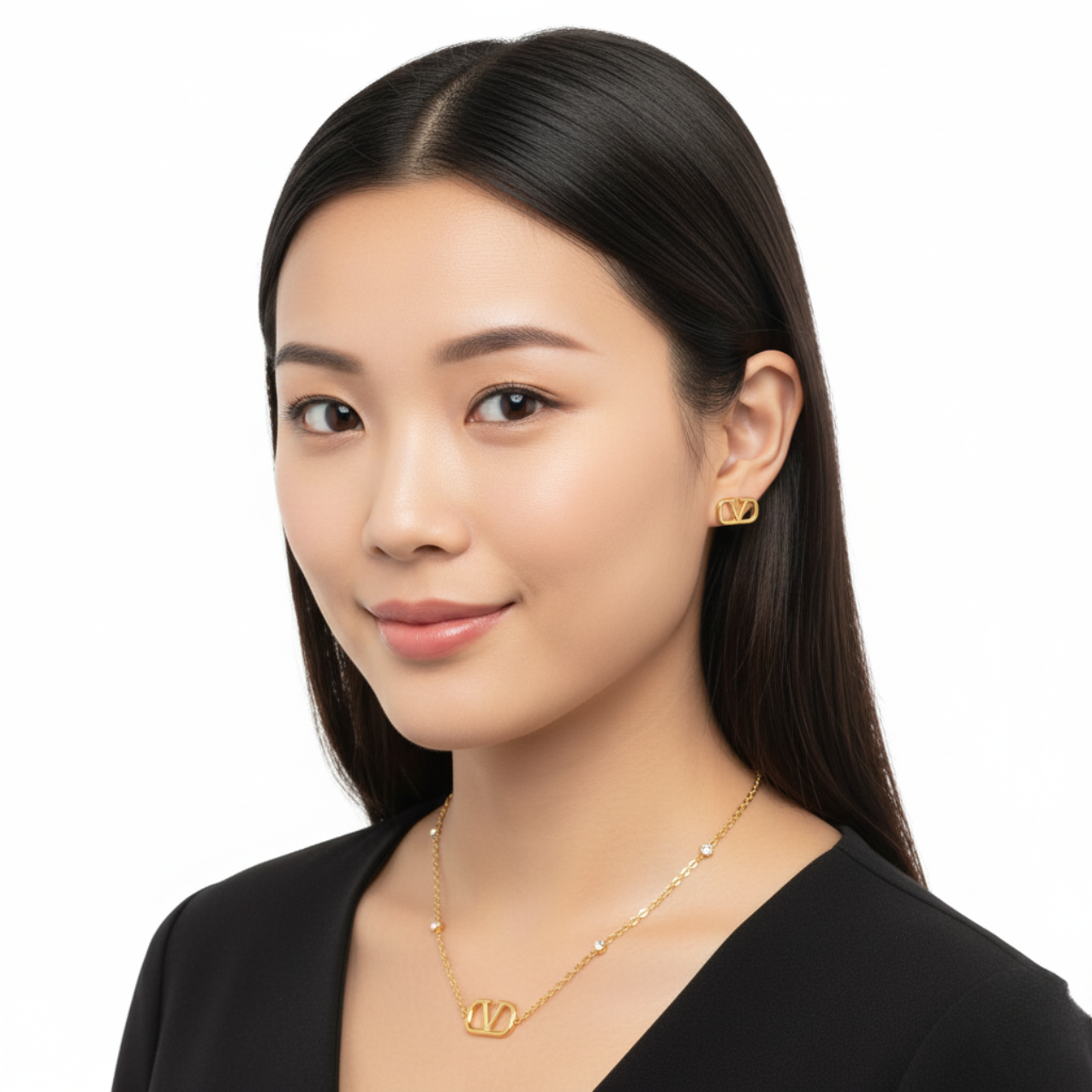 Conjunto Collar y Pendientes Inicial 'V' con Circonitas - 100% Acero Bañado en Oro 18K