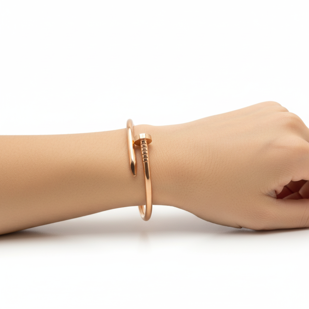 Pulsera Rígida Diseño de Clavo 100% Acero Bañado en Oro Rosa 18K