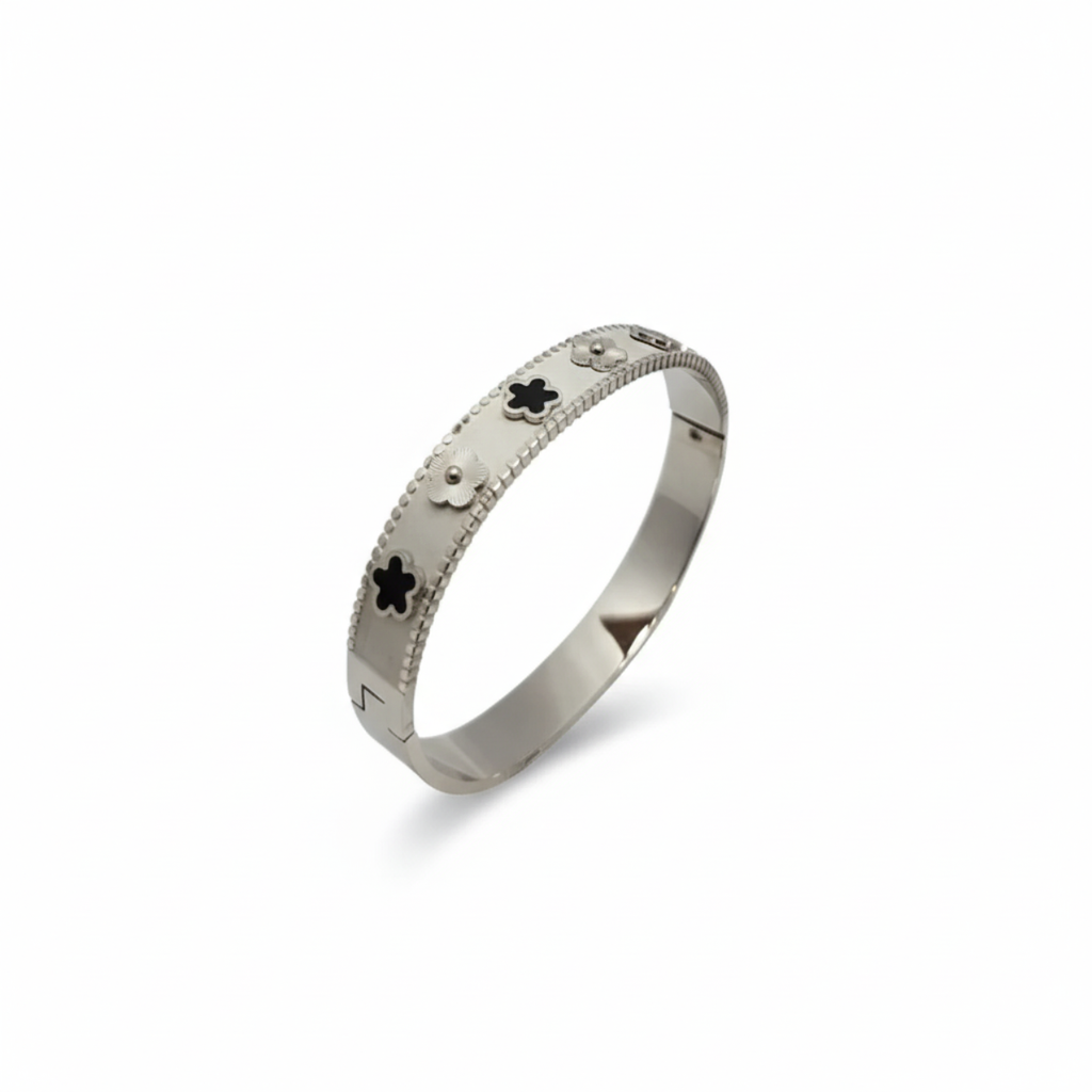 Pulsera Rígida Tréboles Negros - Acero Bañado en Plata