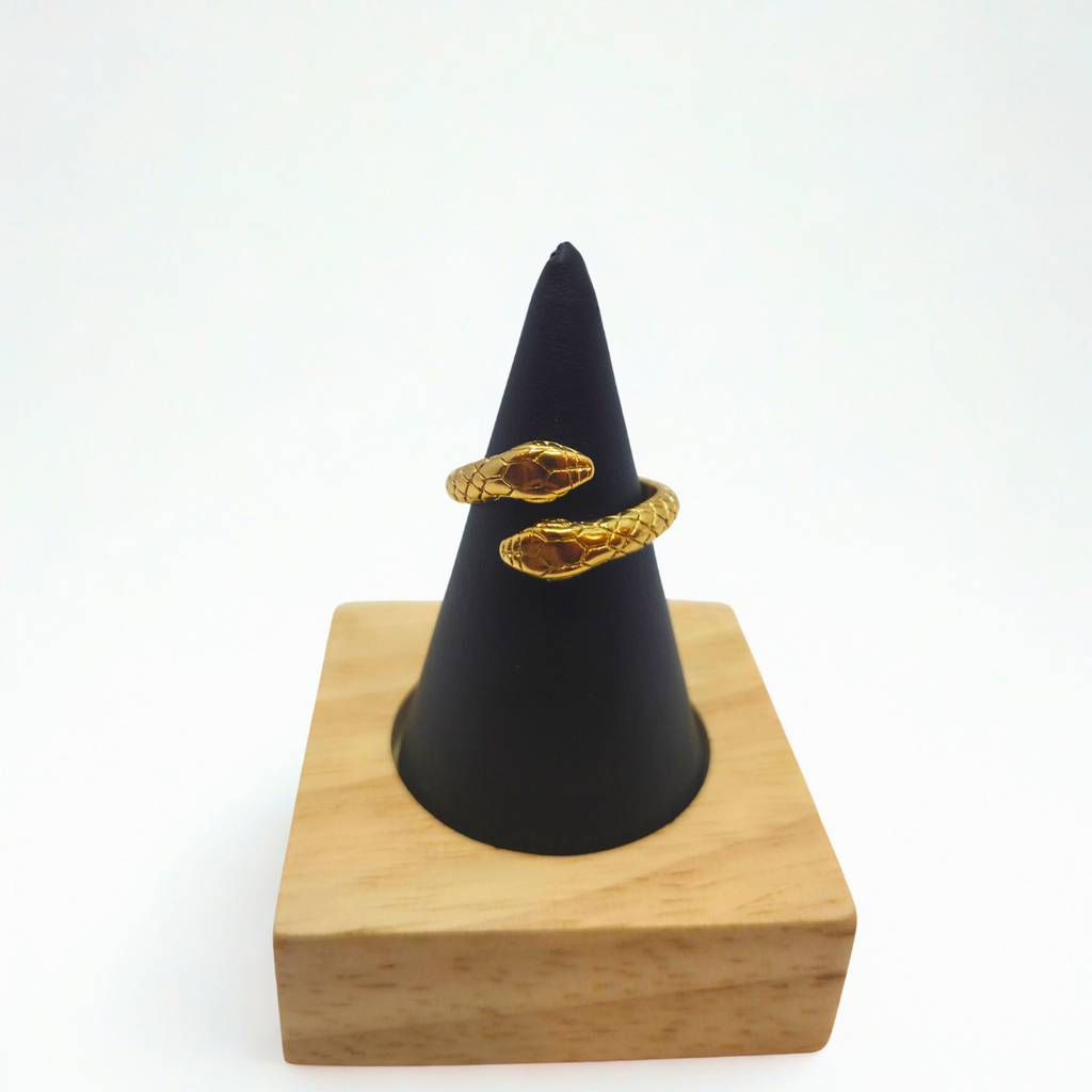 Anillo de Serpiente Ajustable - 100% Acero Bañado en Oro de 18K
