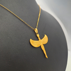 Collar de Figura Alada Egipcia 100% Acero Bañado en Oro 18K