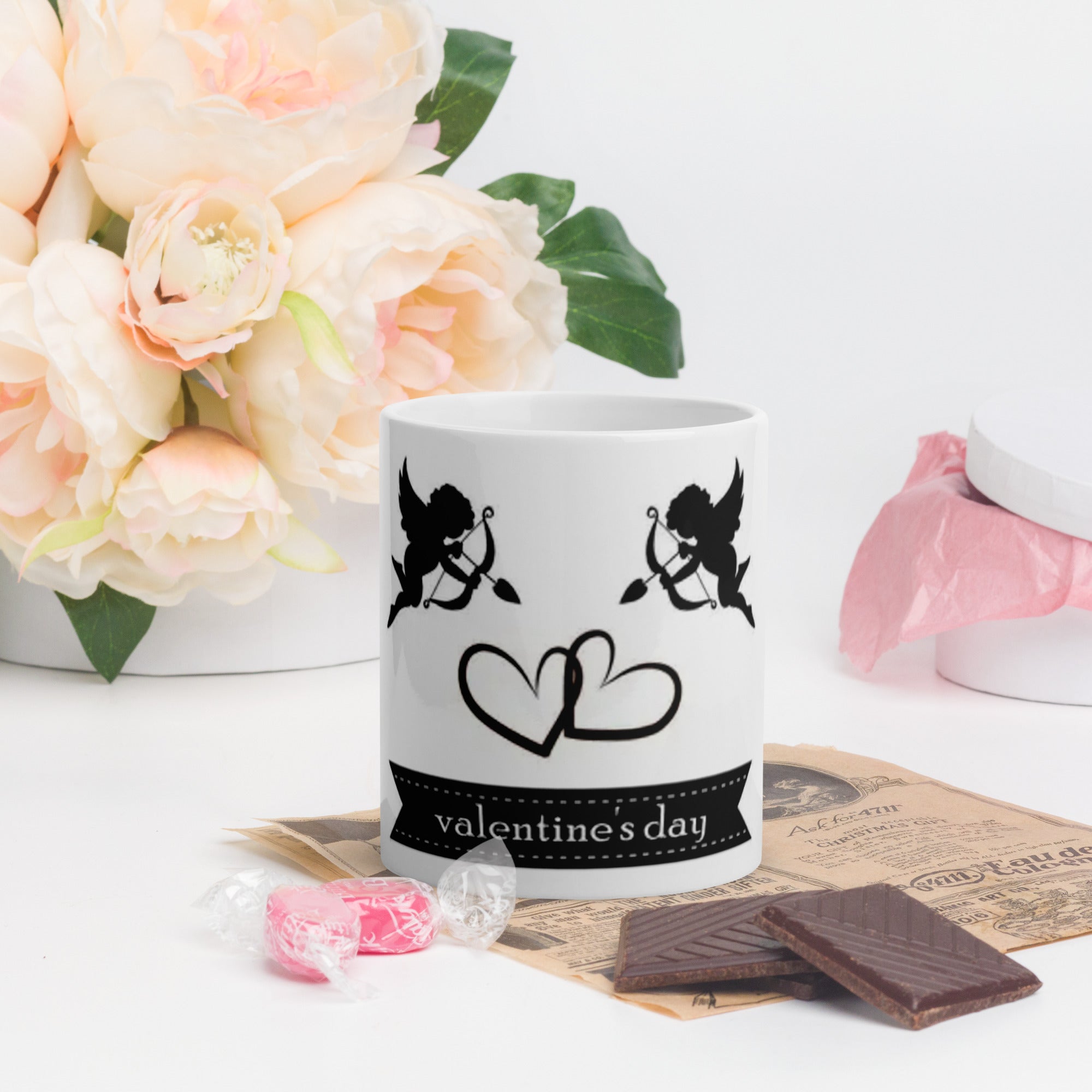 Taza blanca brillante. Valentine´s day