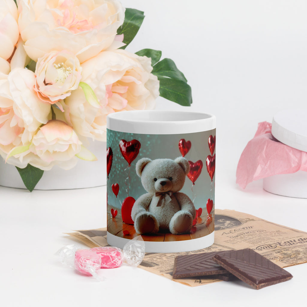 Taza blanca brillante. Osito globos de corazón