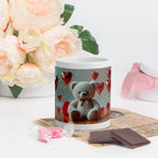 Taza blanca brillante. Osito globos de corazón